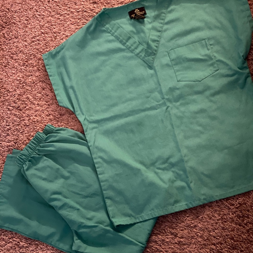 Kids scrubs